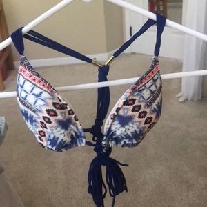 Bikini top.